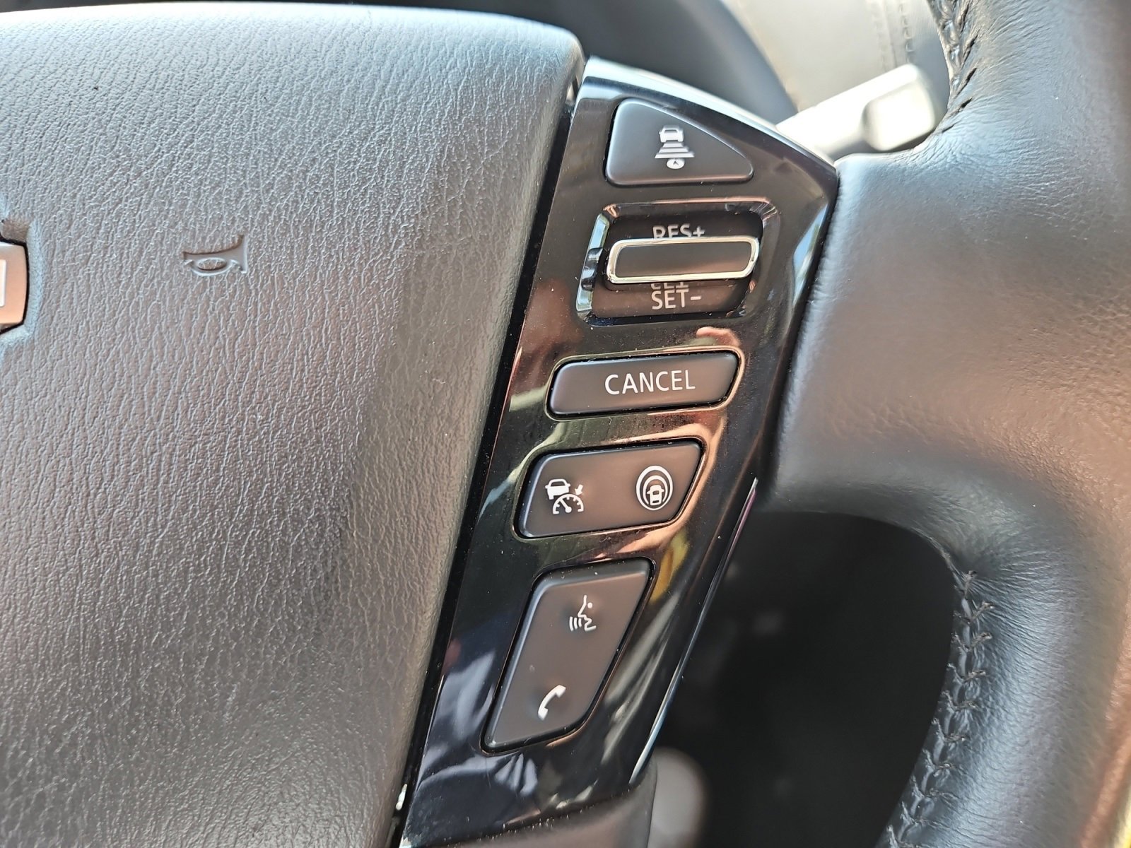 Used 2024 Nissan Armada SV image 27