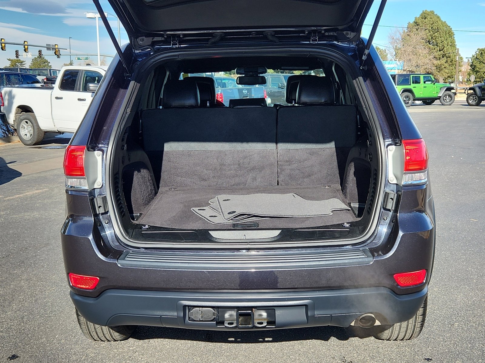 Used 2014 Jeep Grand Cherokee Laredo w/ Quick Order Package 23E image 34