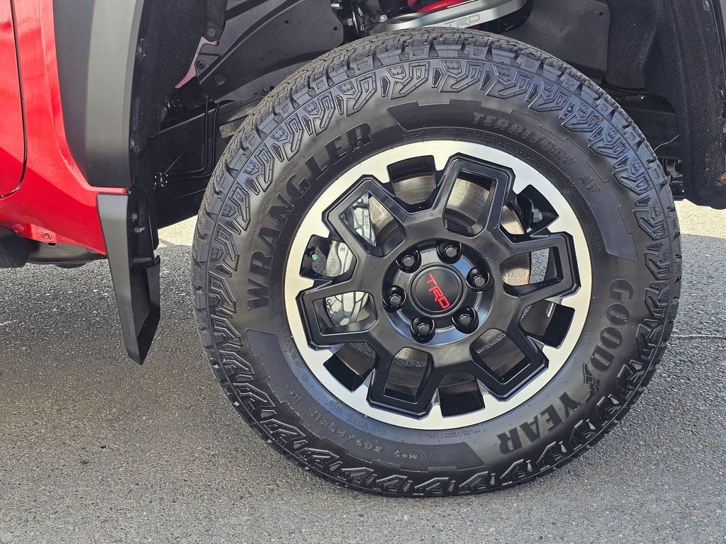 Certified 2026 Toyota Tacoma TRD Off-Road w/ TRD Off Road Premium Package AWD/4WD image 9