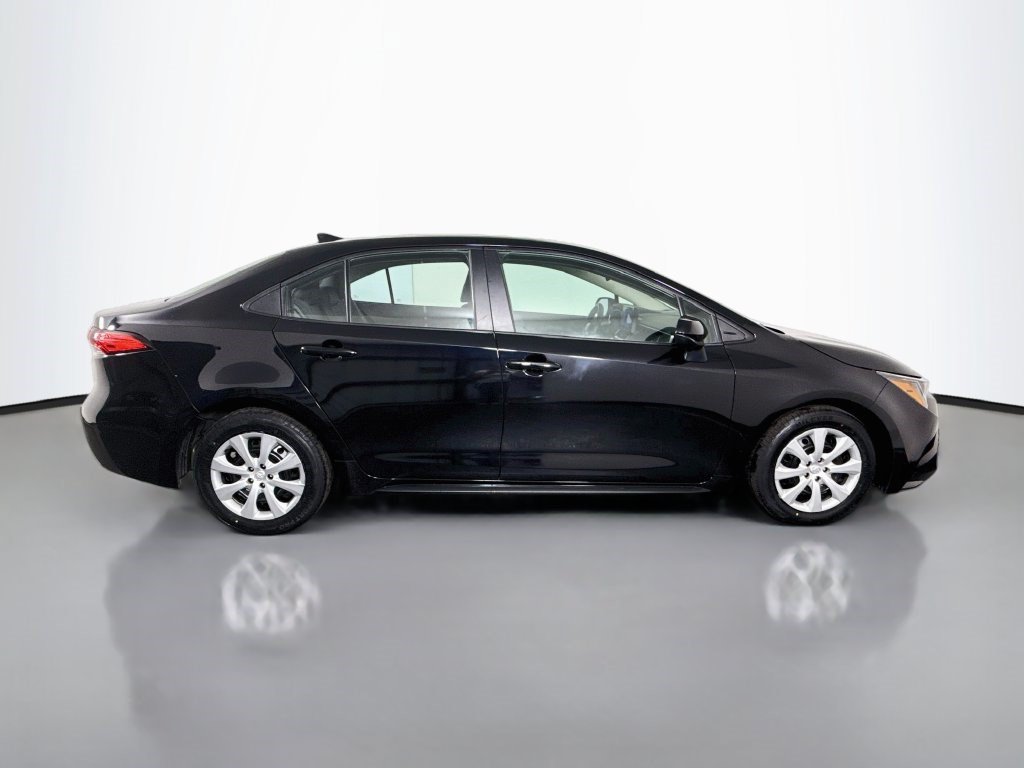 Used 2024 Toyota Corolla LE FWD image 11