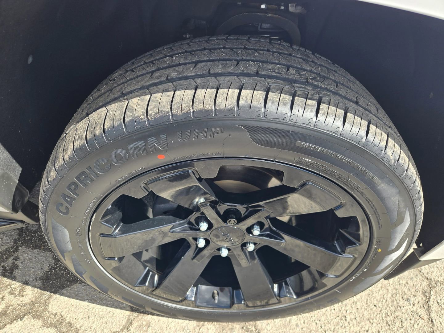 Used 2019 GMC Yukon SLT w/ Graphite Performance Edition image 37