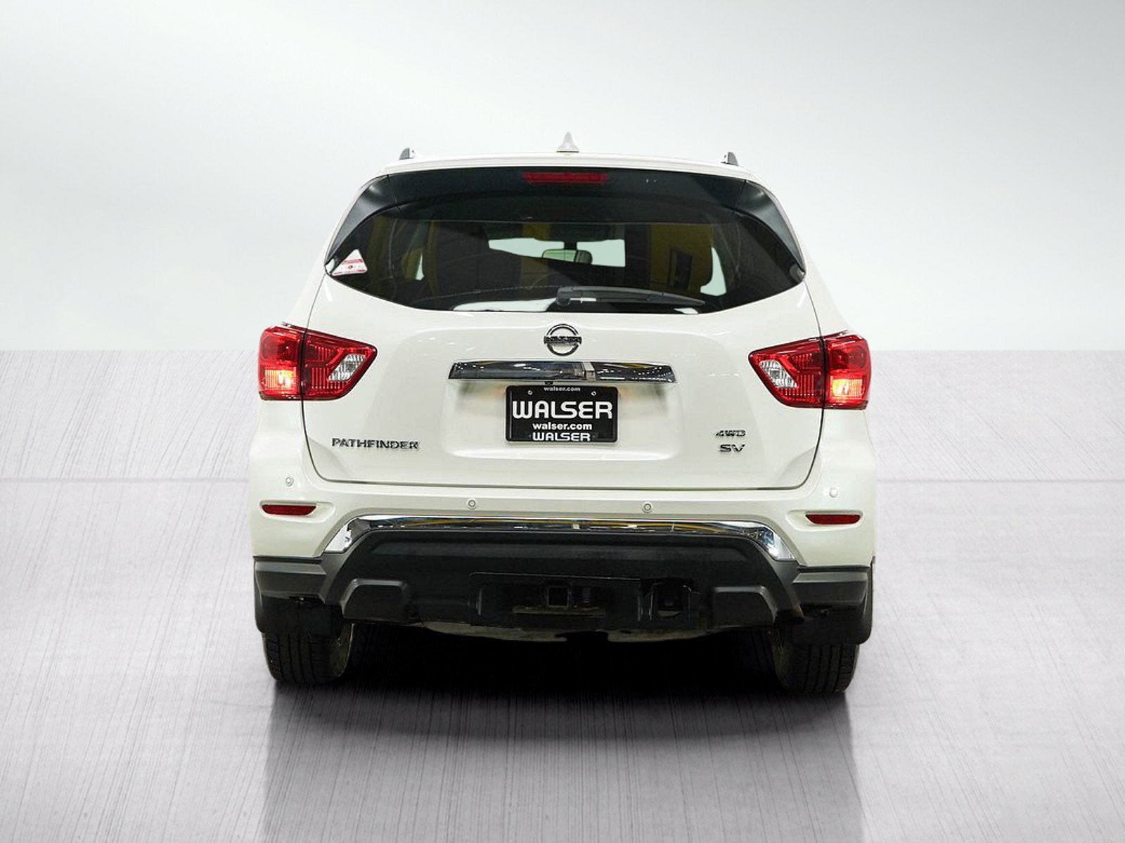 Used 2019 Nissan Pathfinder S AWD/4WD image 4