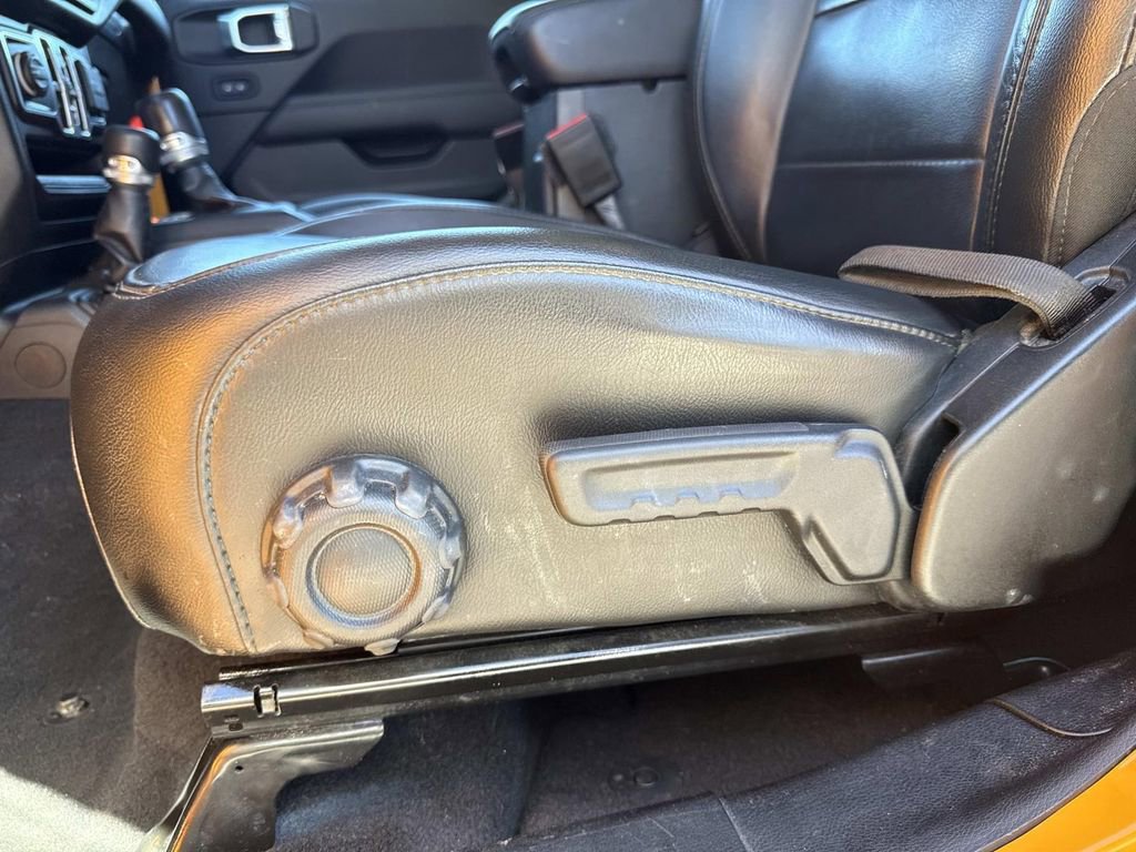 Used 2021 Jeep Wrangler Unlimited Sahara image 20