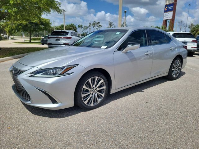 Used 2019 Lexus ES 350 image 4