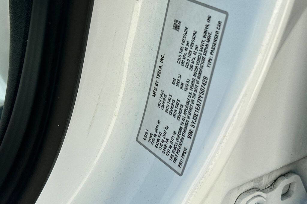 Used 2023 Tesla Model 3 Standard Range image 27