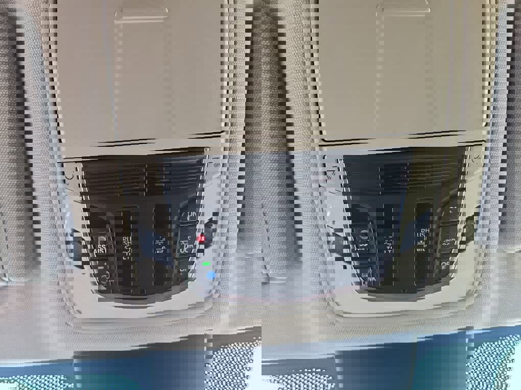 Certified 2024 Acura MDX SH-AWD w/ Technology Package image 25