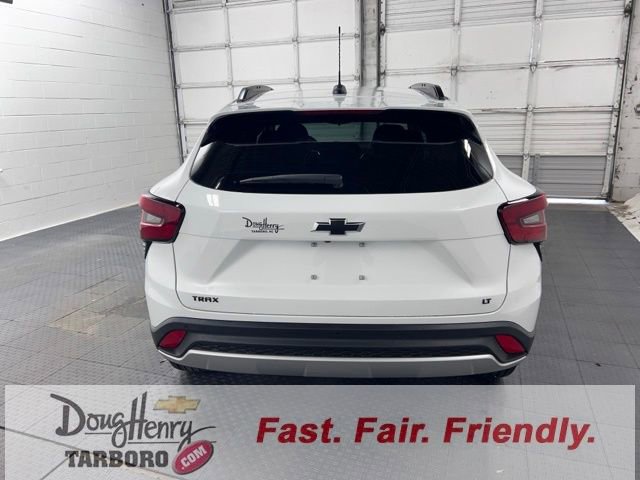 New 2025 Chevrolet Trax LT w/ Sunroof Package image 9