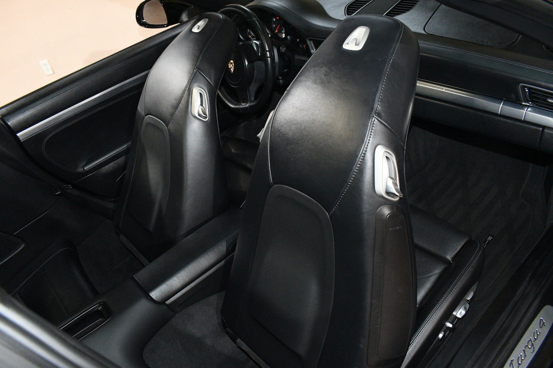 Used 2015 Porsche 911 Targa 4 AWD/4WD image 16