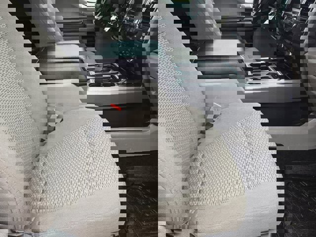 Used 2019 Ford F250 XLT w/ XLT Premium Package image 6