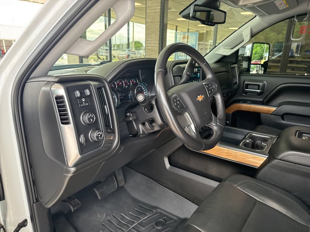 Used 2016 Chevrolet Silverado 3500 LTZ w/ Duramax Plus Package AWD/4WD image 10