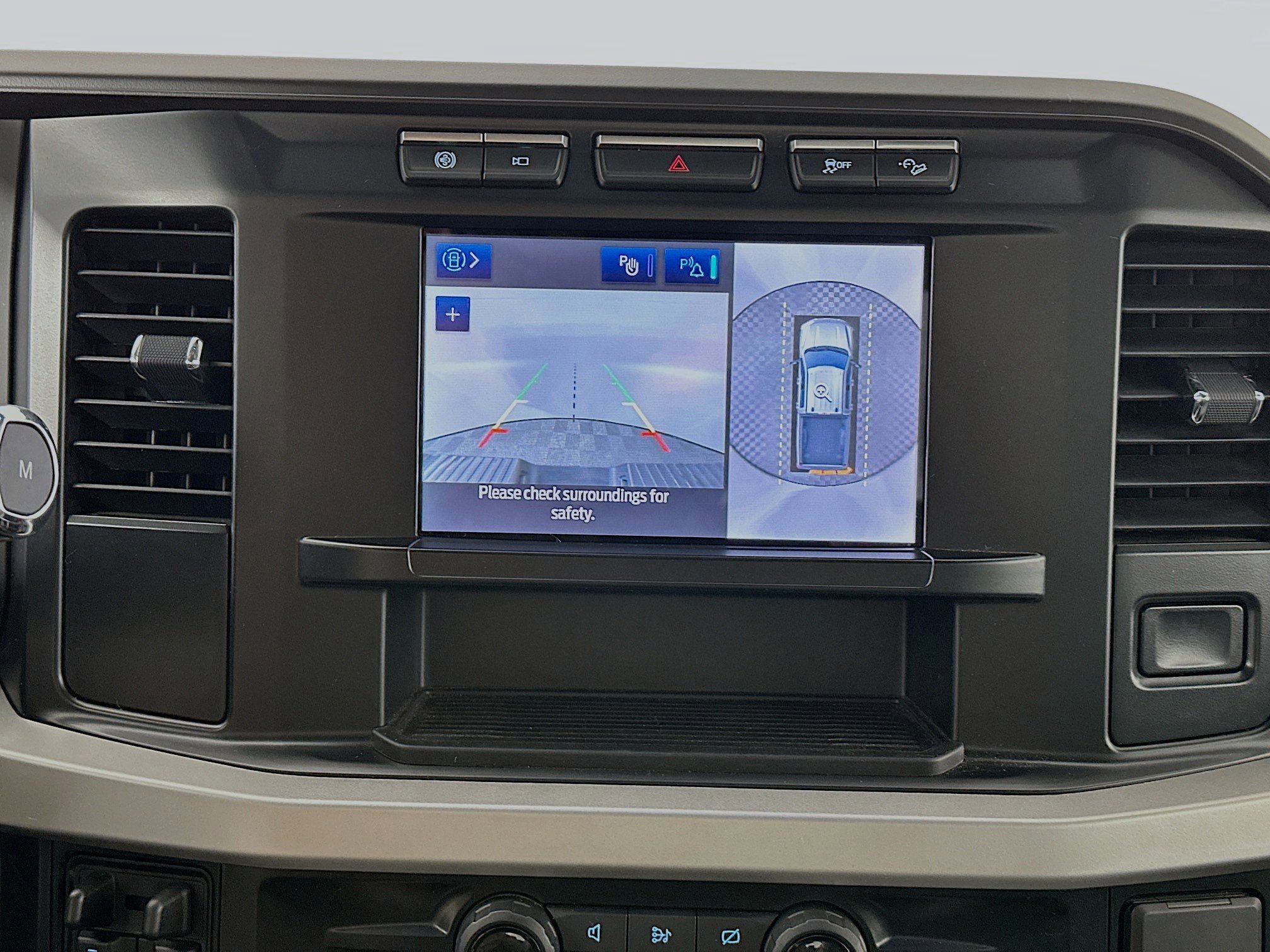 Used 2024 Ford F350 XLT w/ 360-Degree Camera Package image 14