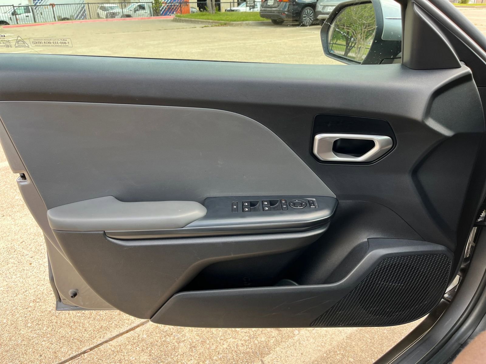 Used 2025 Kia K4 FWD image 18