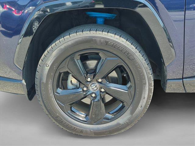Used 2020 Toyota RAV4 XSE w/ XSE Grade Weather Package AWD/4WD image 24
