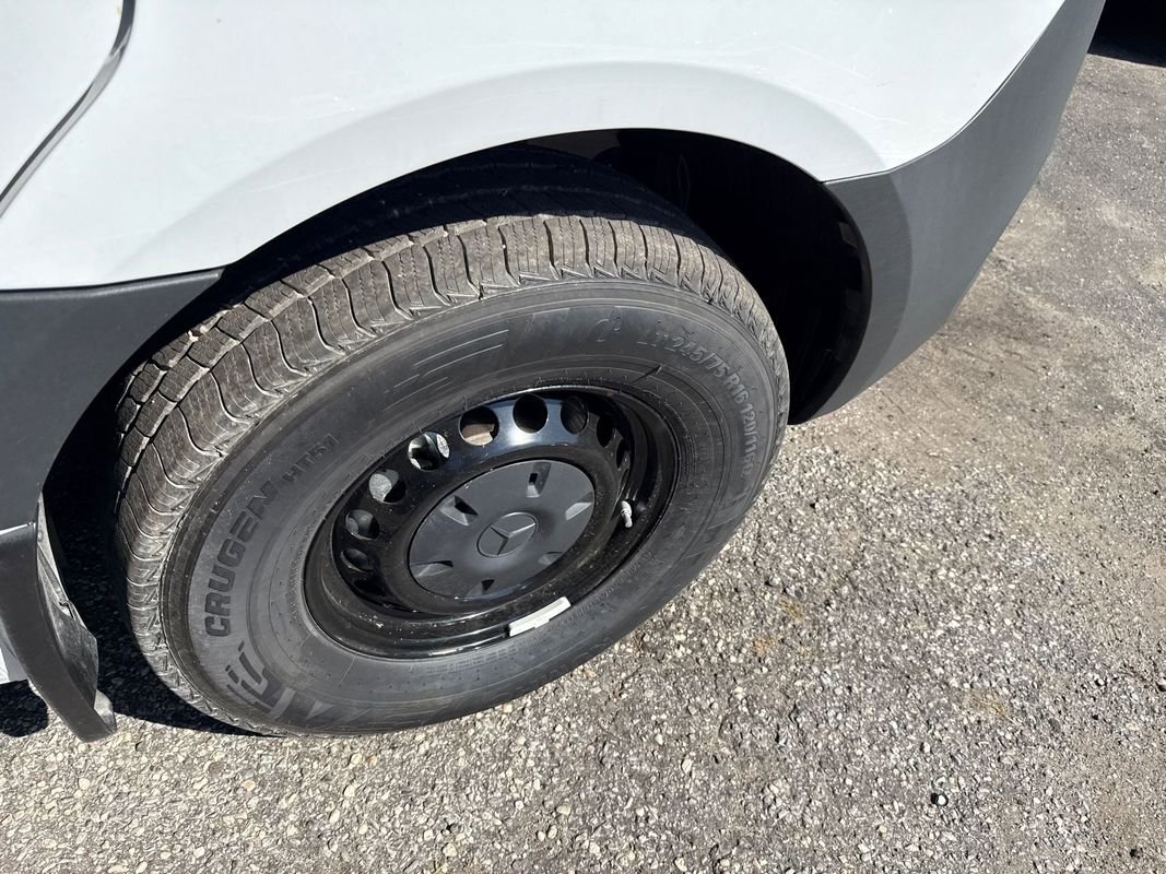 Used 2025 Mercedes-Benz Sprinter 2500 image 28