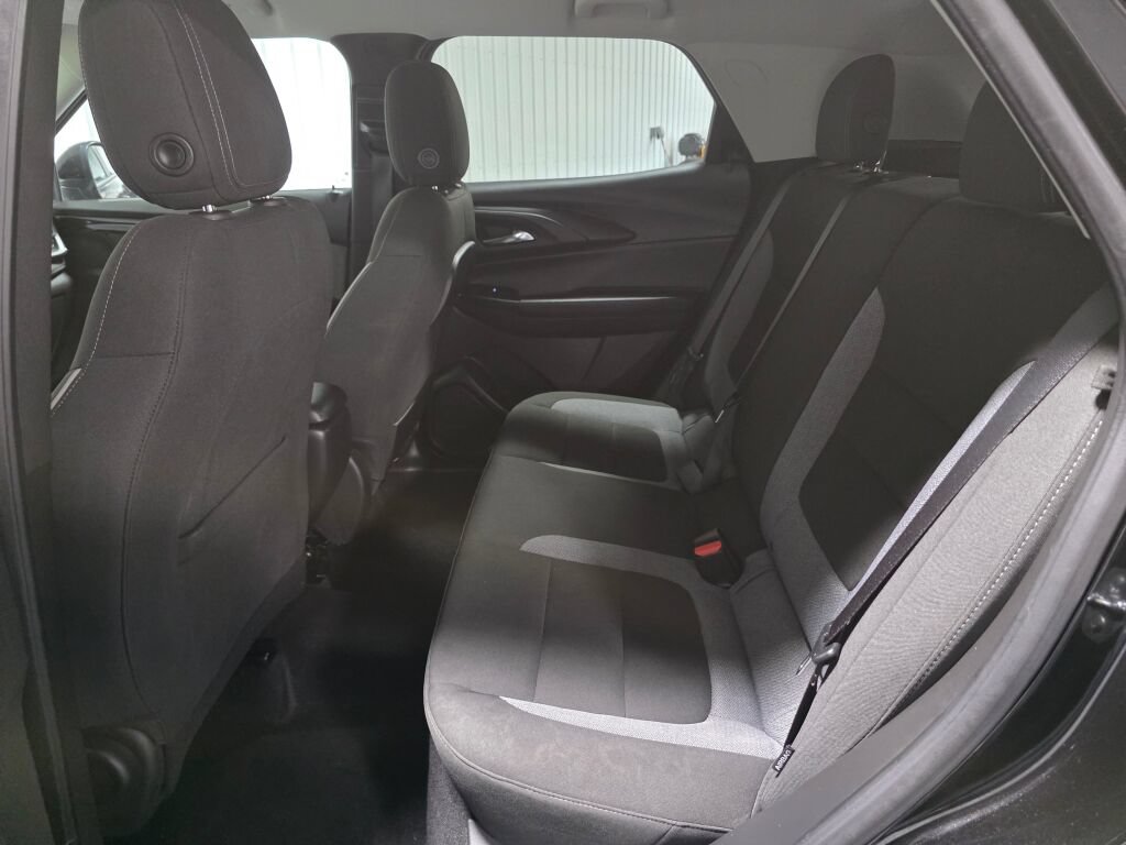 Used 2025 Chevrolet TrailBlazer LT AWD/4WD image 10