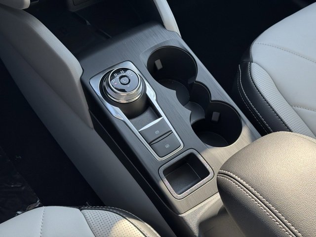 New 2025 Ford Escape SE w/ PHEV Premium Package image 8