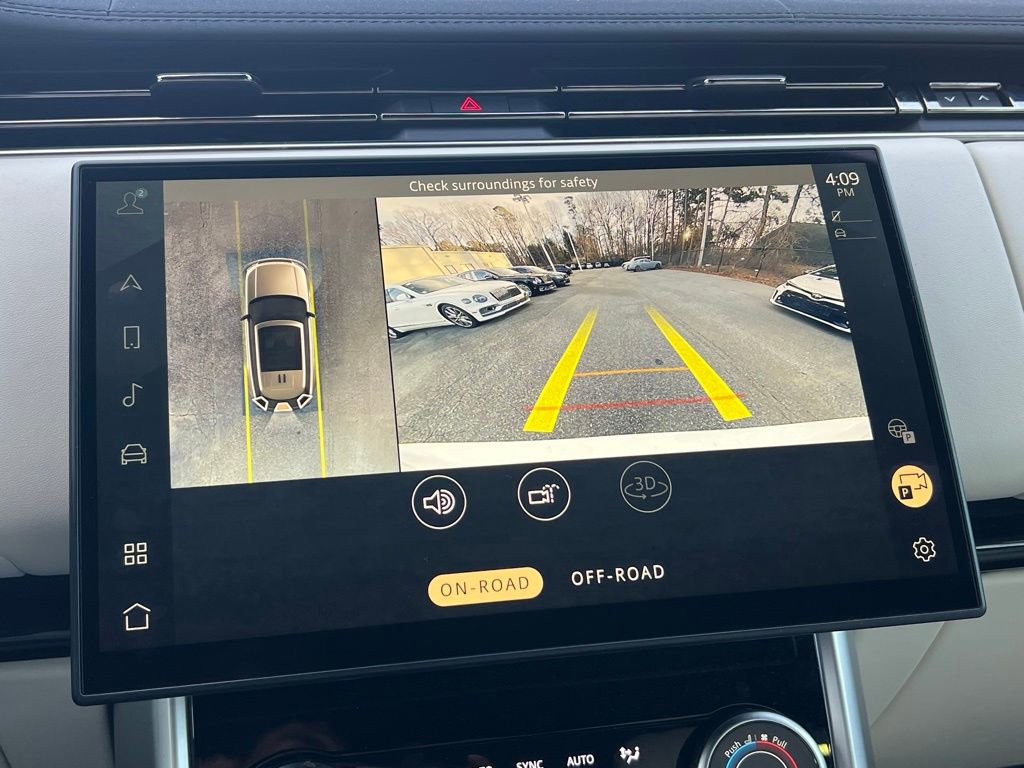 Used 2023 Land Rover Range Rover SE image 28