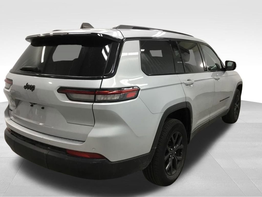 Used 2024 Jeep Grand Cherokee L Laredo image 36