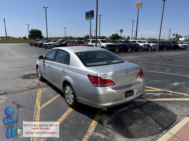 Used 2005 Toyota Avalon XL FWD image 3