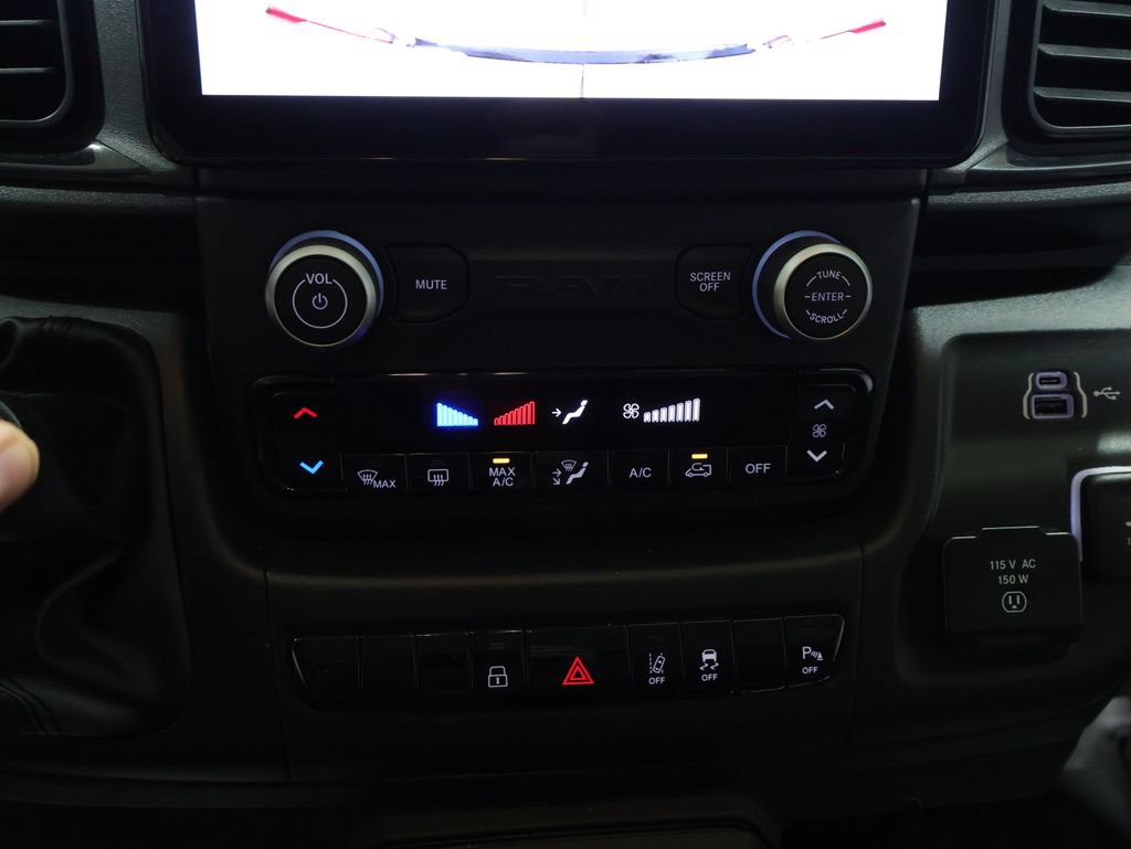 Used 2025 RAM ProMaster 2500 w/ Premium Convenience Group FWD image 24