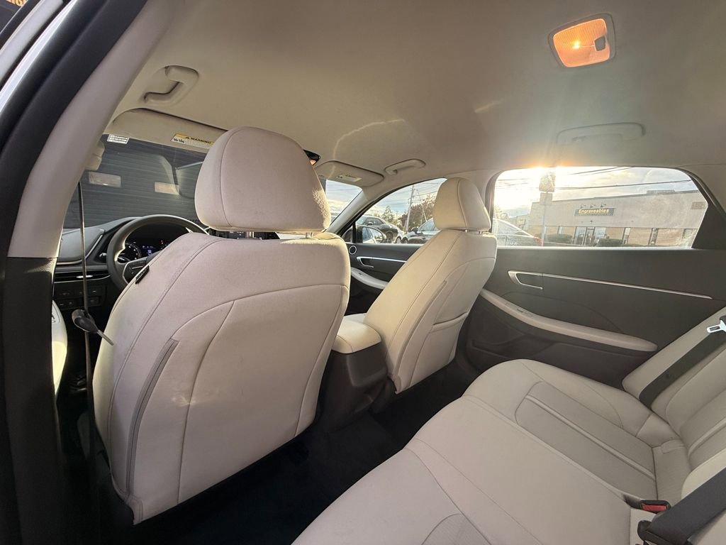Used 2023 Hyundai Sonata SE image 16