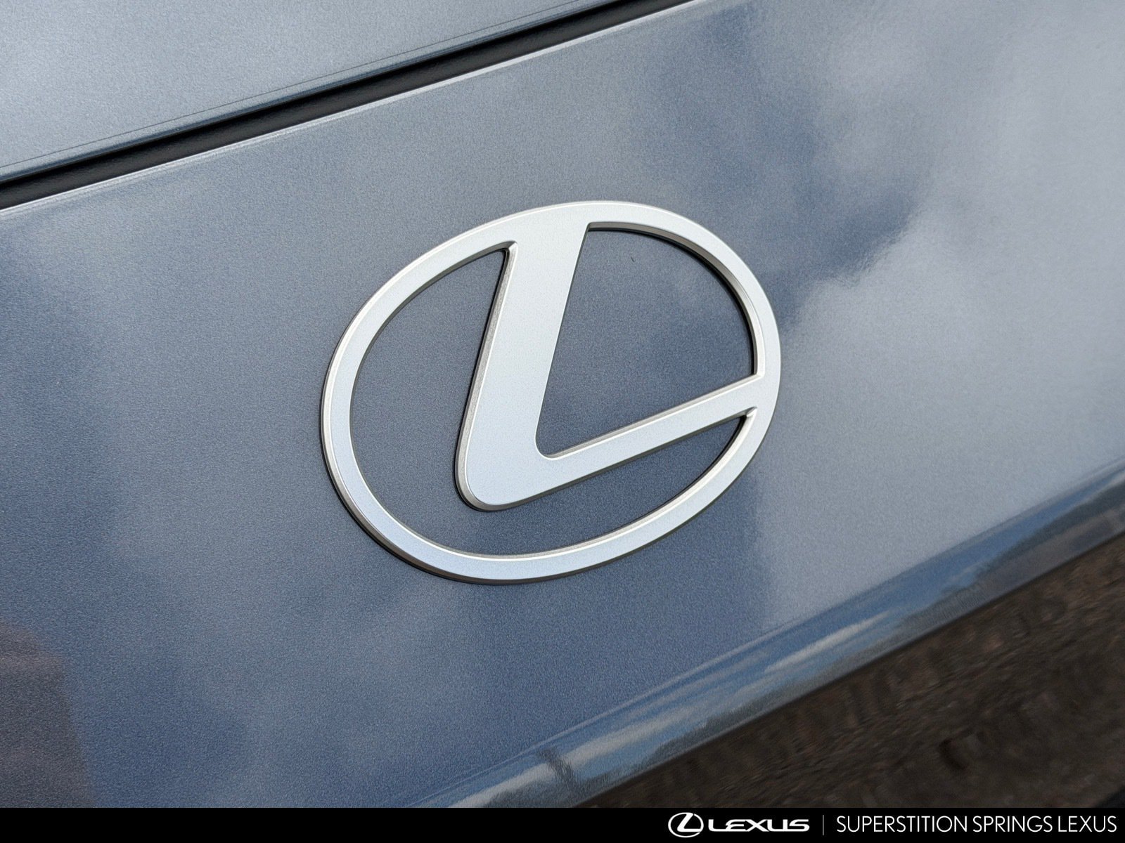 New 2026 Lexus ES 350e w/ Cold Area Package FWD image 10
