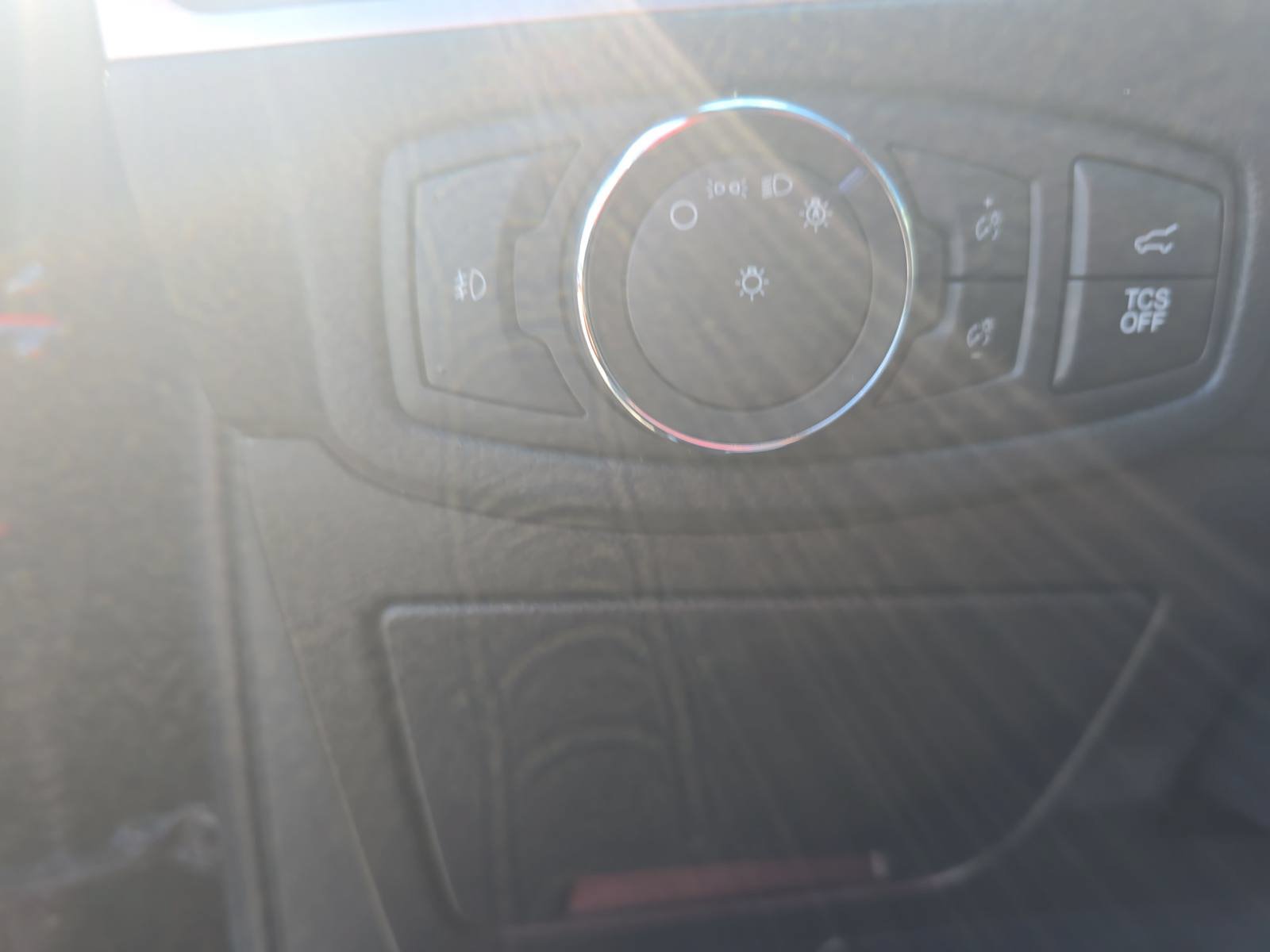 Used 2020 Ford Edge ST-Line FWD image 26