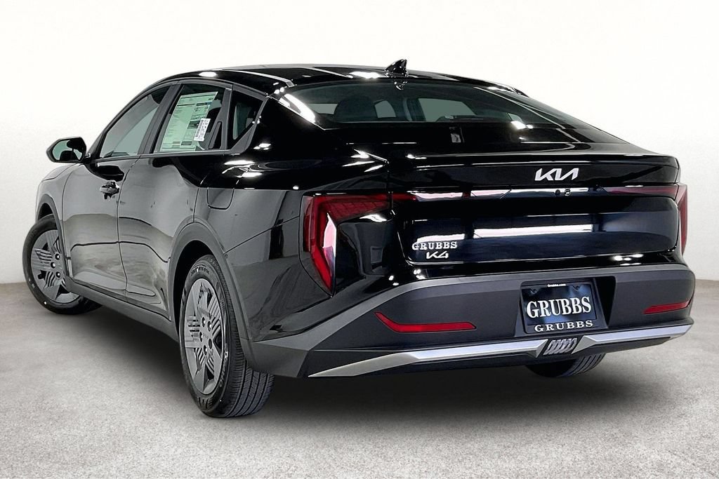 New 2026 Kia K4 FWD image 3