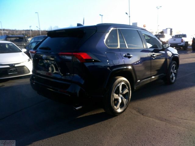 Used 2023 Toyota RAV4 SE w/ Weather & Moonroof Package image 2