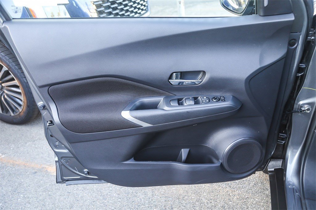 Certified 2024 Nissan Kicks SV w/ Interior Electronics Package image 19