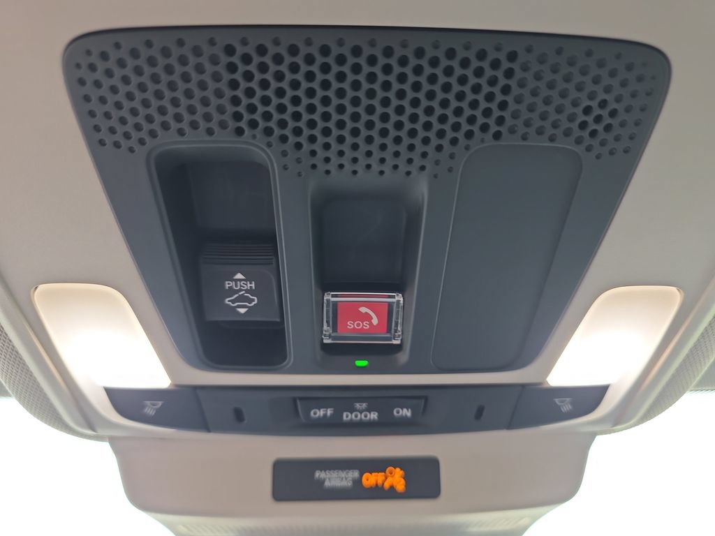 Used 2025 Honda Accord SE image 31