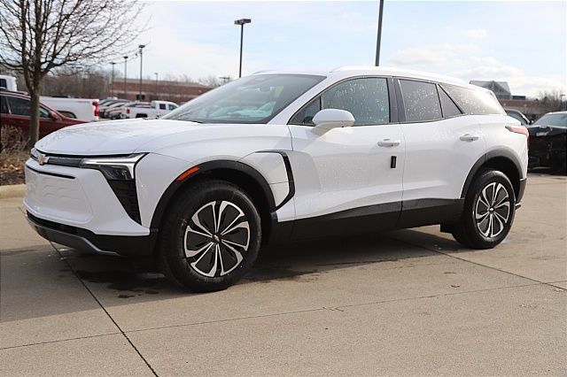 New 2025 Chevrolet Blazer EV LT AWD/4WD image 2