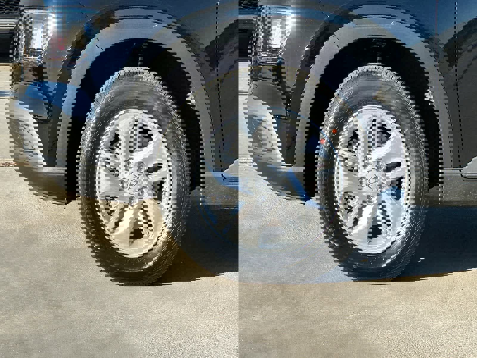 New 2026 Hyundai Venue SE image 23