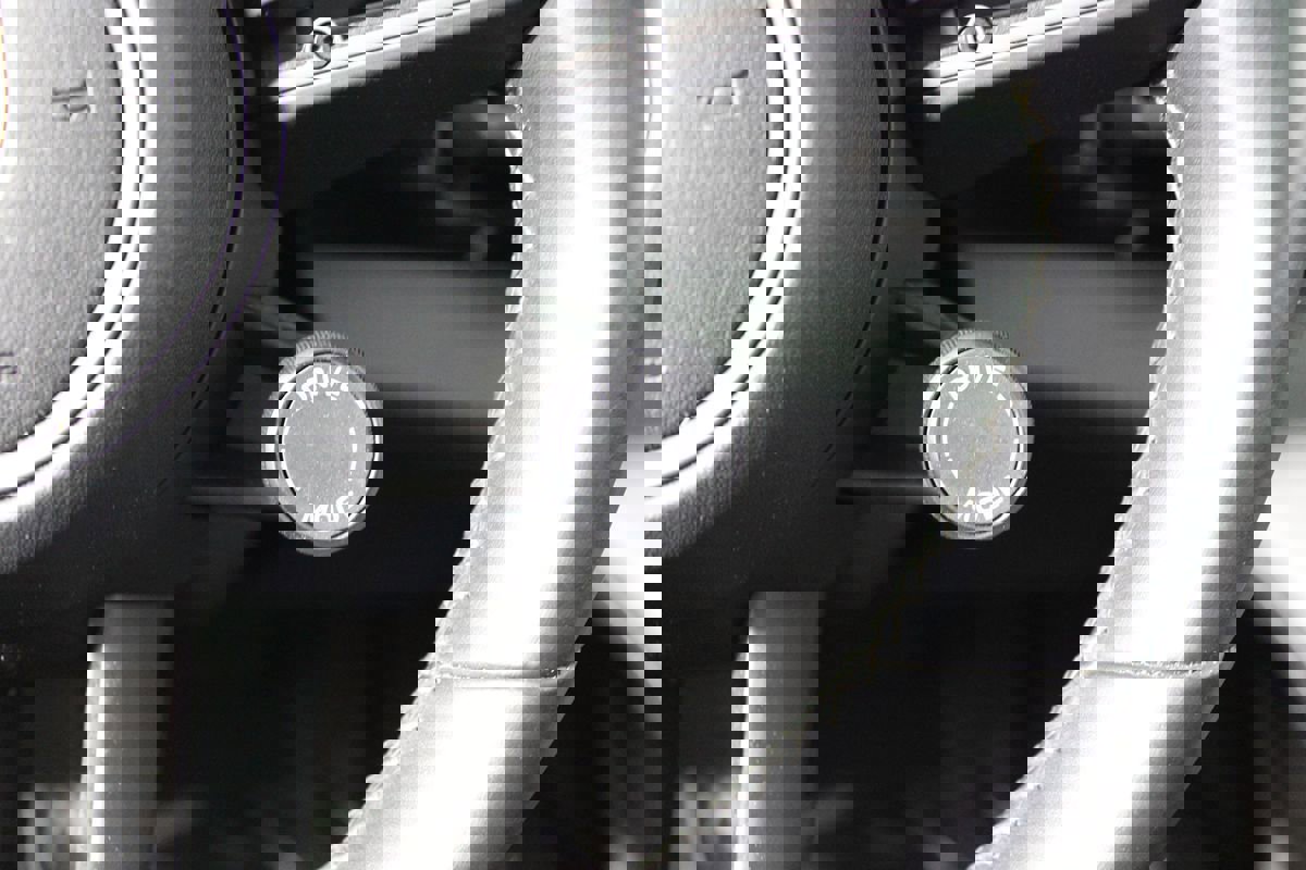 Used 2020 Porsche Taycan 4S image 21