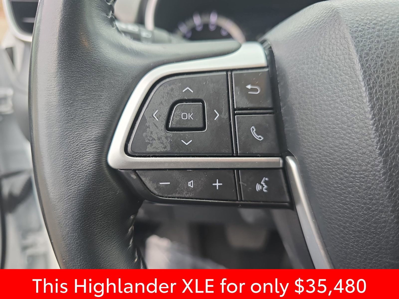 Used 2023 Toyota Highlander XLE image 25