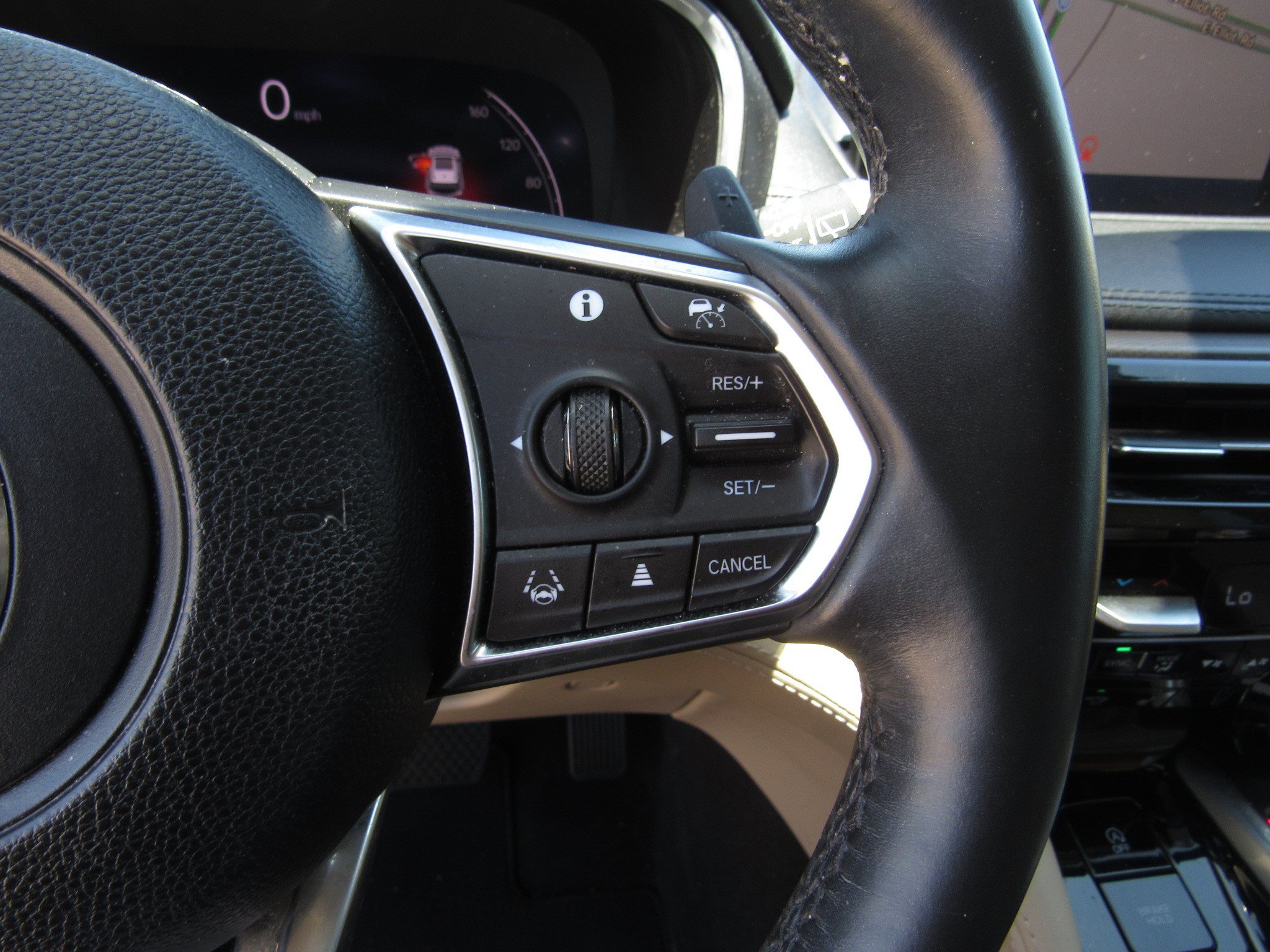 Used 2023 Acura MDX SH-AWD w/ Advance Package image 28