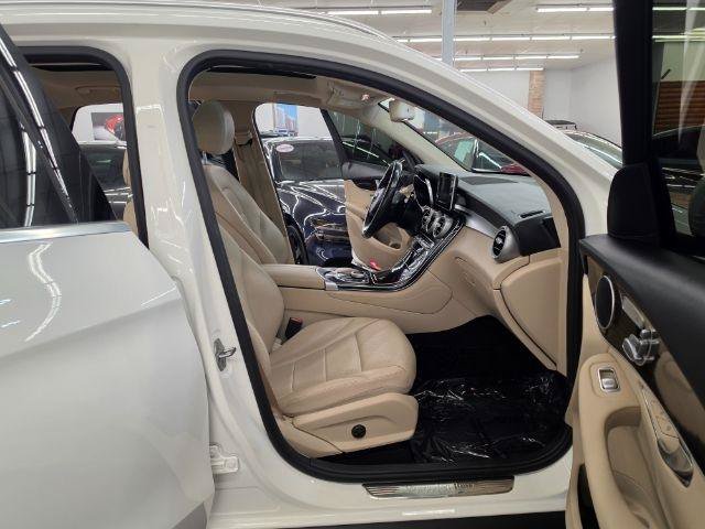 Used 2017 Mercedes-Benz GLC 300 image 36