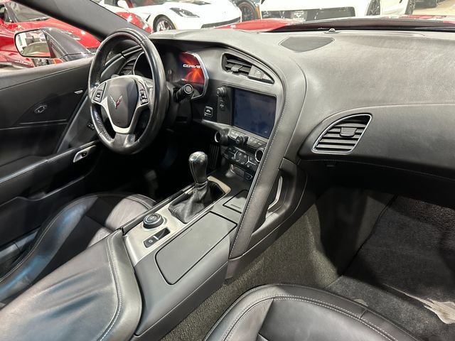 Used 2015 Chevrolet Corvette Stingray Coupe image 14