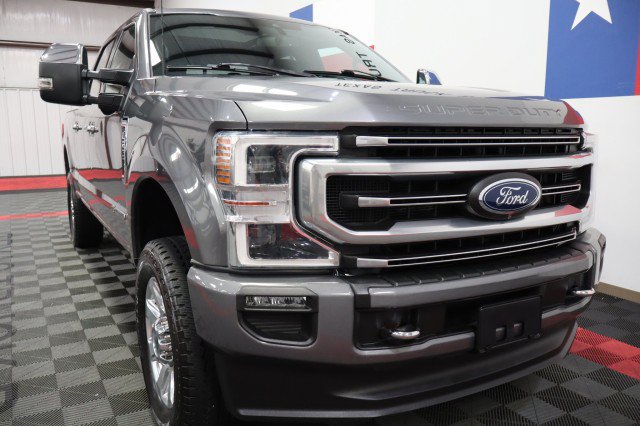 Used 2022 Ford F250 Platinum w/ FX4 Off-Road Package AWD/4WD image 16