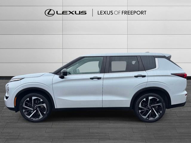 Used 2022 Mitsubishi Outlander ES image 4