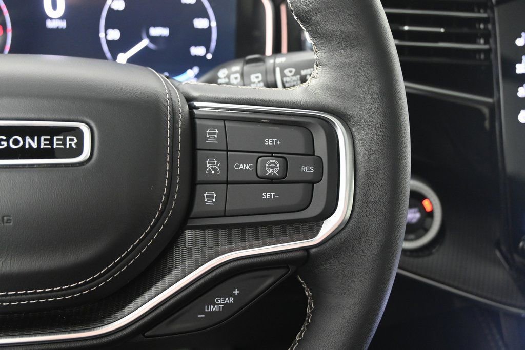 New 2026 Jeep Grand Wagoneer Summit w/ Premium Group III image 40