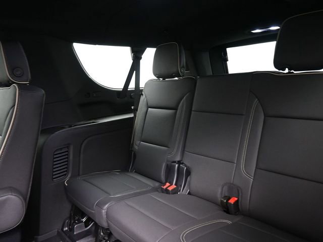 New 2025 Chevrolet Suburban Premier image 9