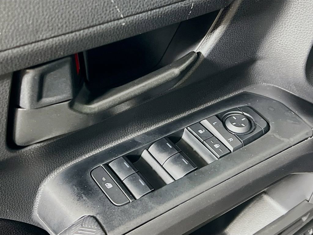 Certified 2025 Toyota Tacoma SR5 image 17