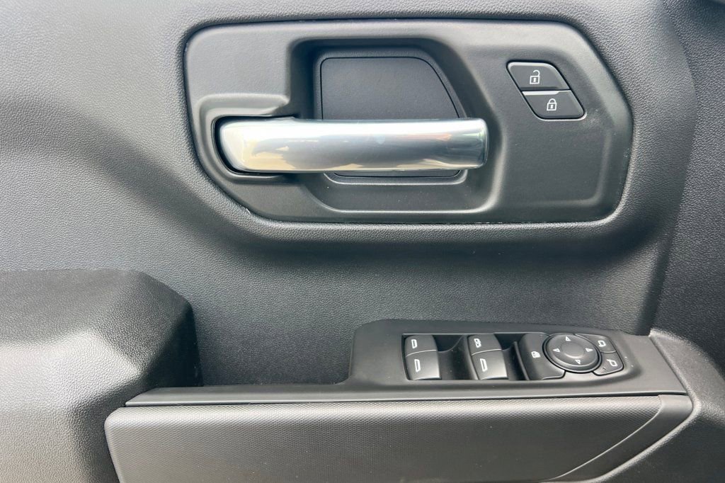 New 2026 Chevrolet Silverado 1500 Custom Trail Boss w/ Dark Appearance Package image 8