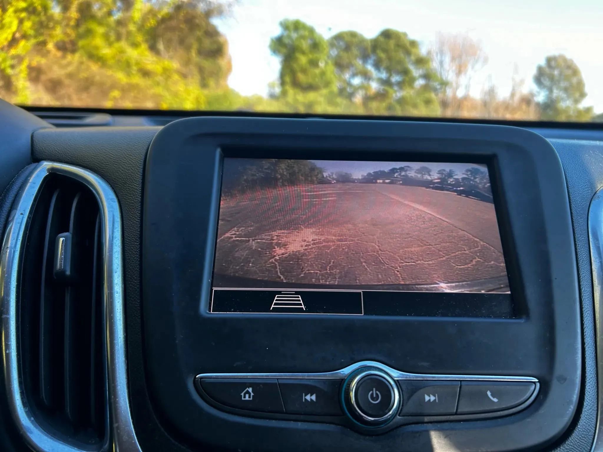 Used 2022 Chevrolet Equinox LT image 16