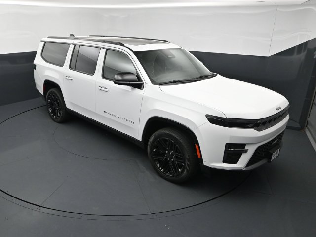New 2026 Jeep Grand Wagoneer L Limited AWD/4WD image 16