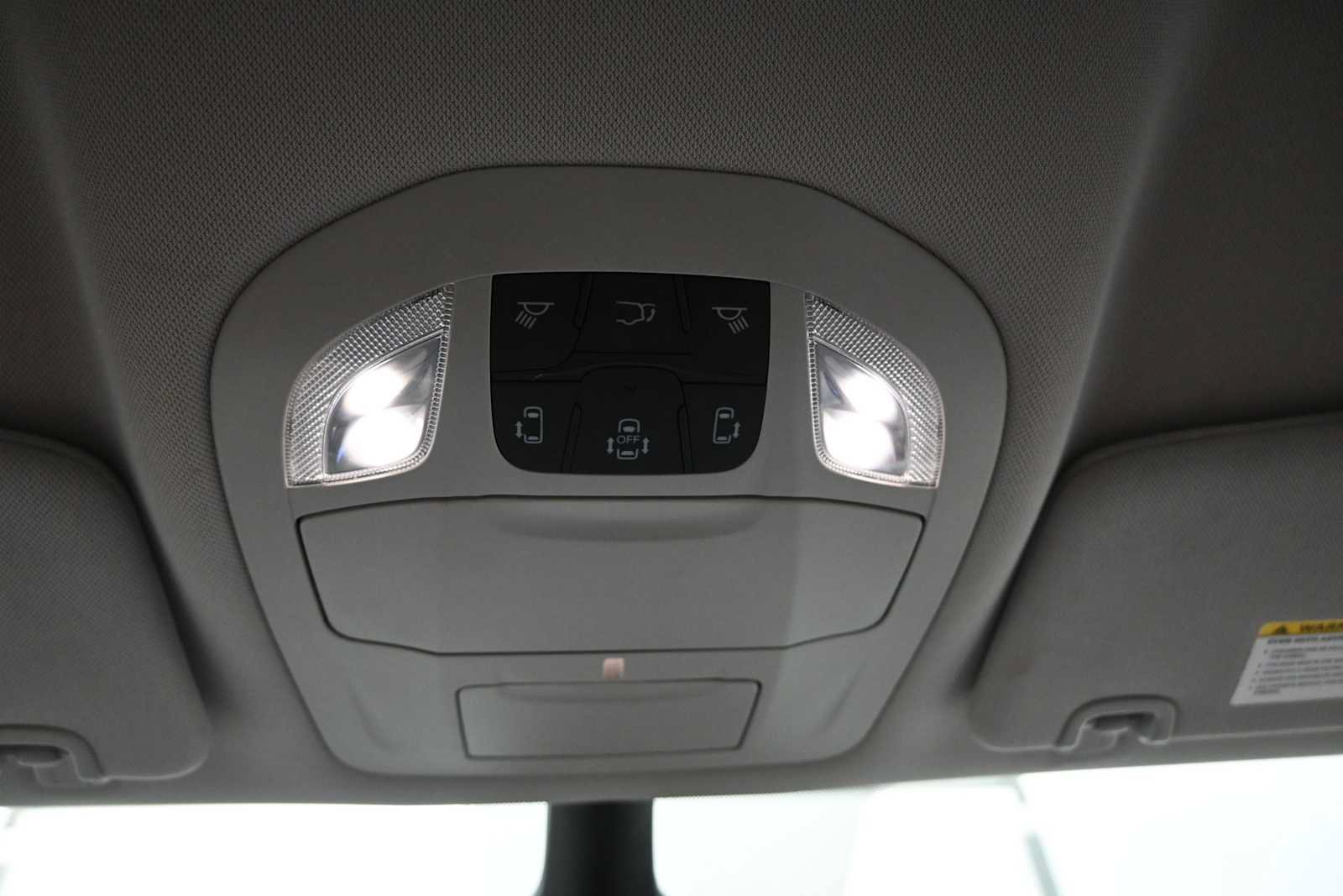Used 2023 Chrysler Voyager LX FWD image 22