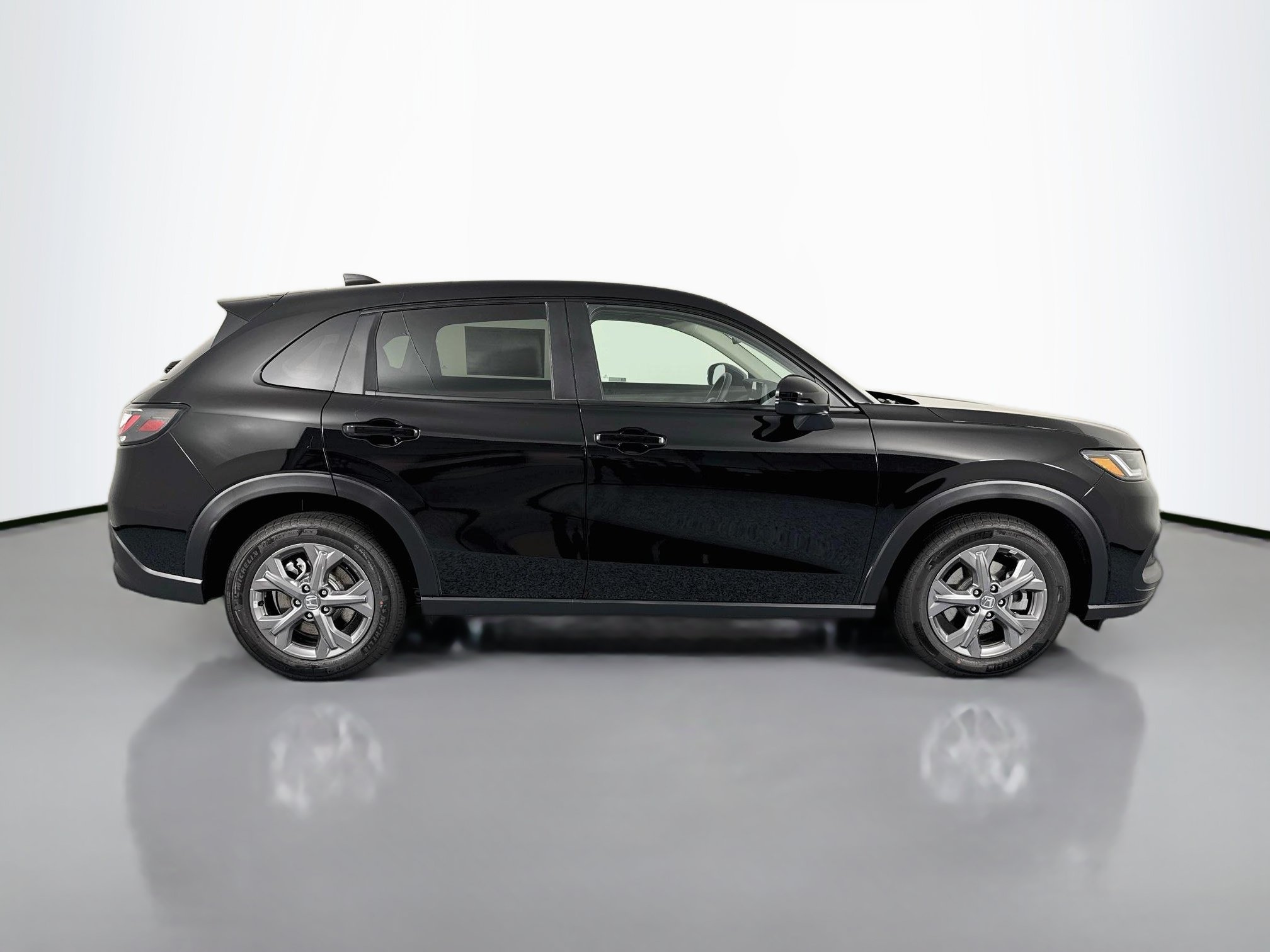 New 2027 Honda HR-V LX image 4