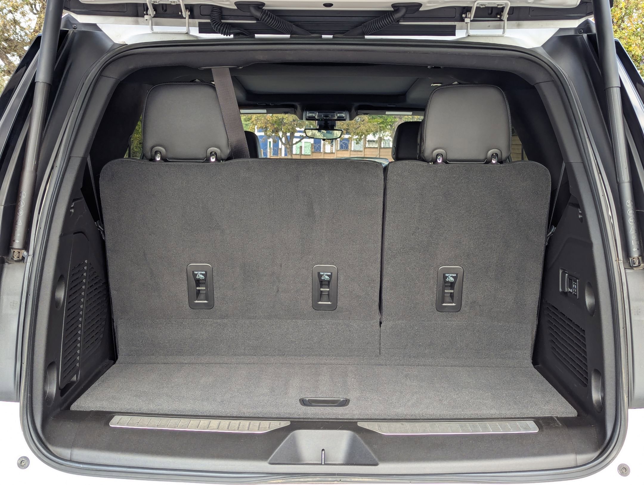 Used 2022 Chevrolet Tahoe High Country image 25