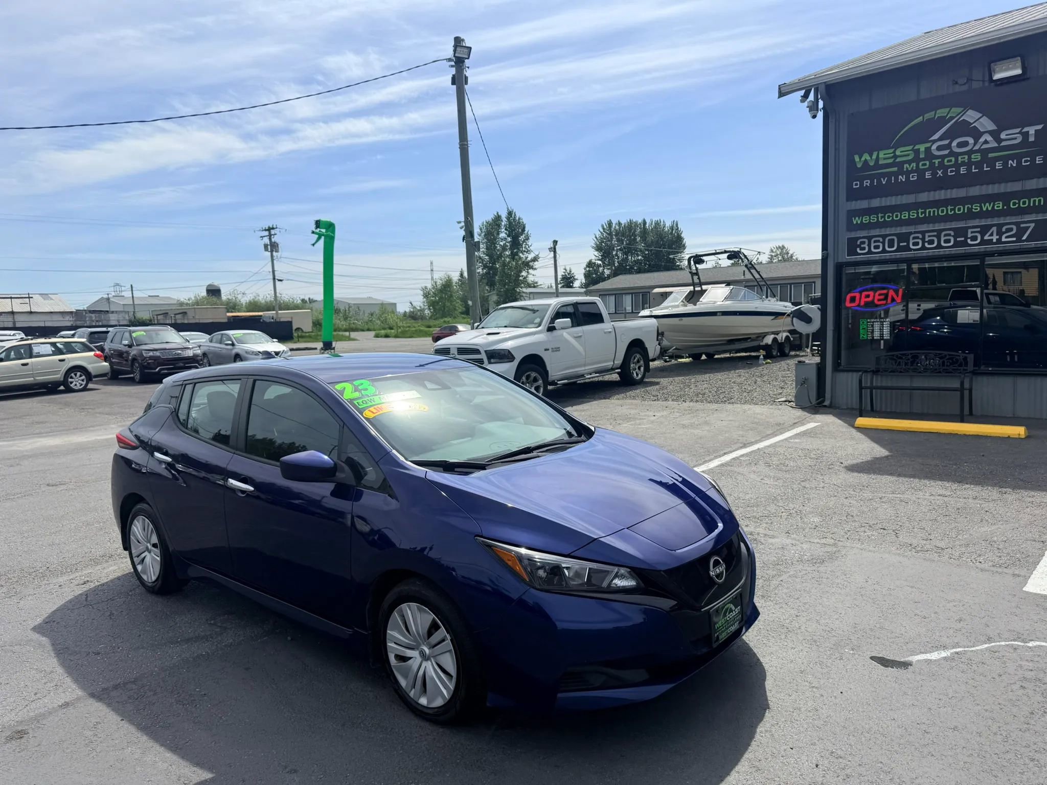 Used 2023 Nissan Leaf S FWD image 2
